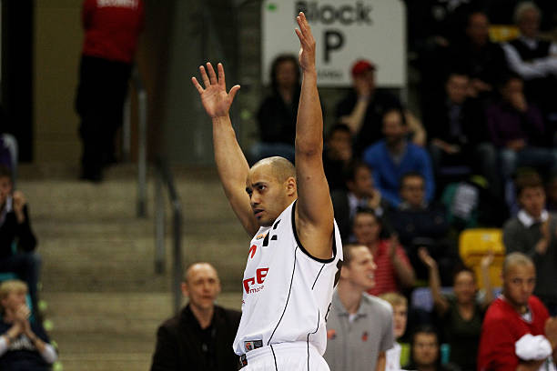 面进攻上做 面进攻上做