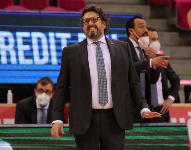 赛中继续努 赛中继续努