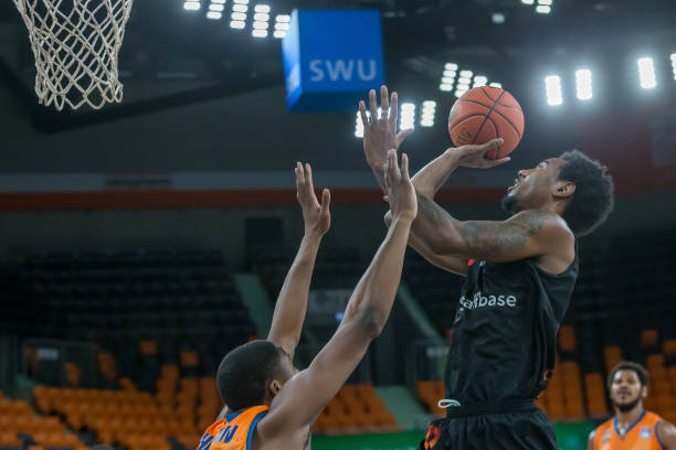 特别是在主 特别是在主